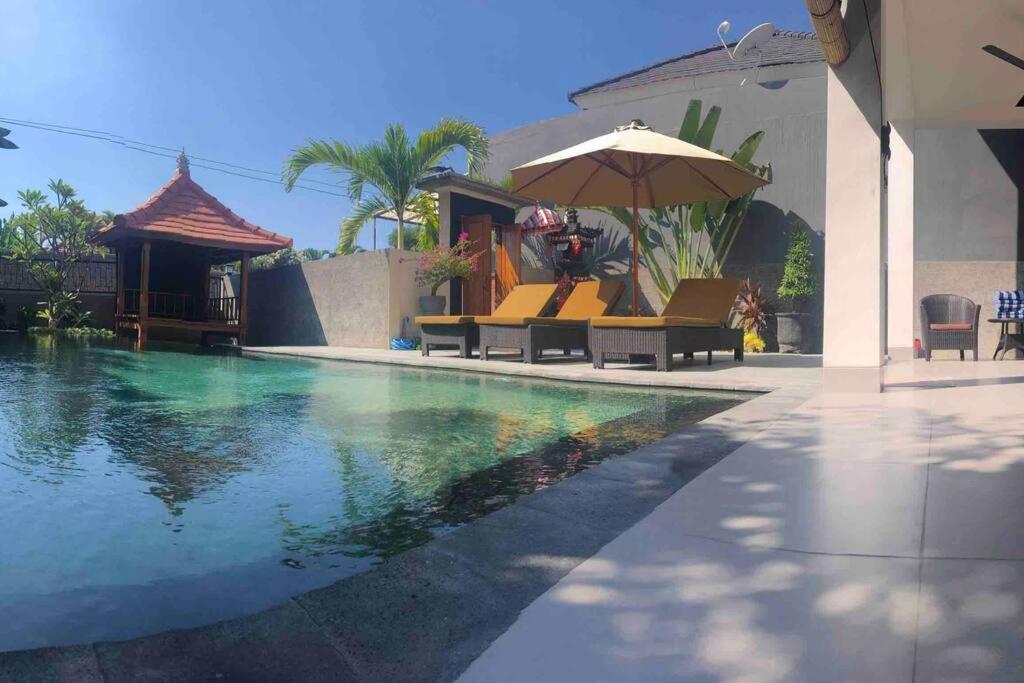 Villa Royal Singaraja Εξωτερικό φωτογραφία